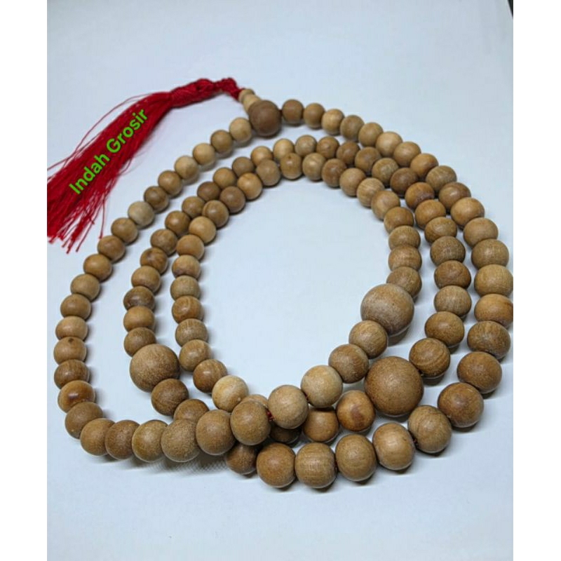 Tasbih kayu cendana 8mm 108butir rombe merah di jamin asli