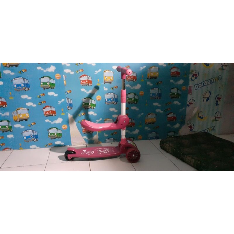 Scooter anak roda 3