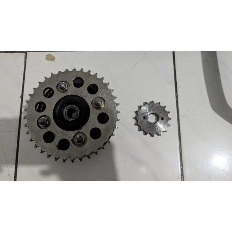 Set Napgear New Megapro Karbu Monoshock 2011 Original + Gear SSS 16T & 37T 428 Second