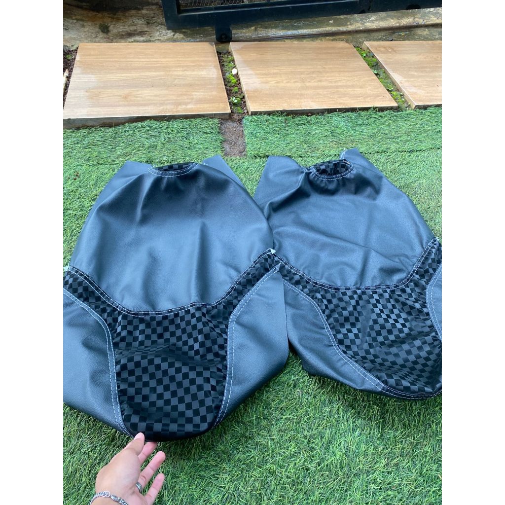 Sarung jok / kulit jok Vario Beat VEGA AMPLAS CATUR MBtech Carrera/MBtech Camaro motif amplas catur 