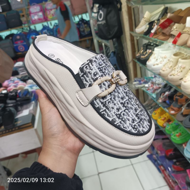 sepatu sandal sofiya size 38