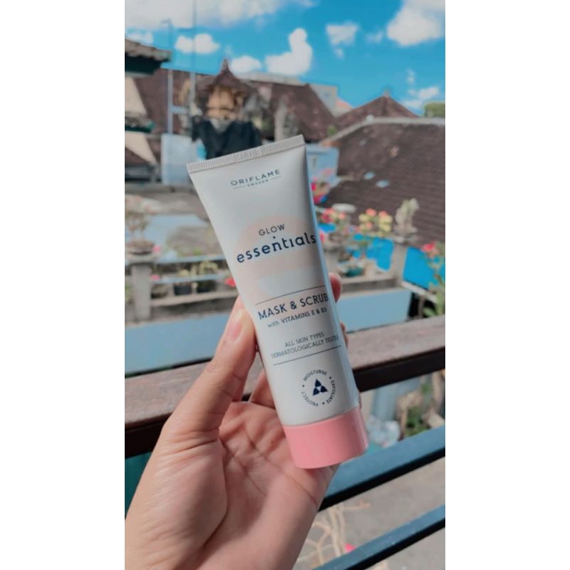 43910 glow Essentials mask & scrub