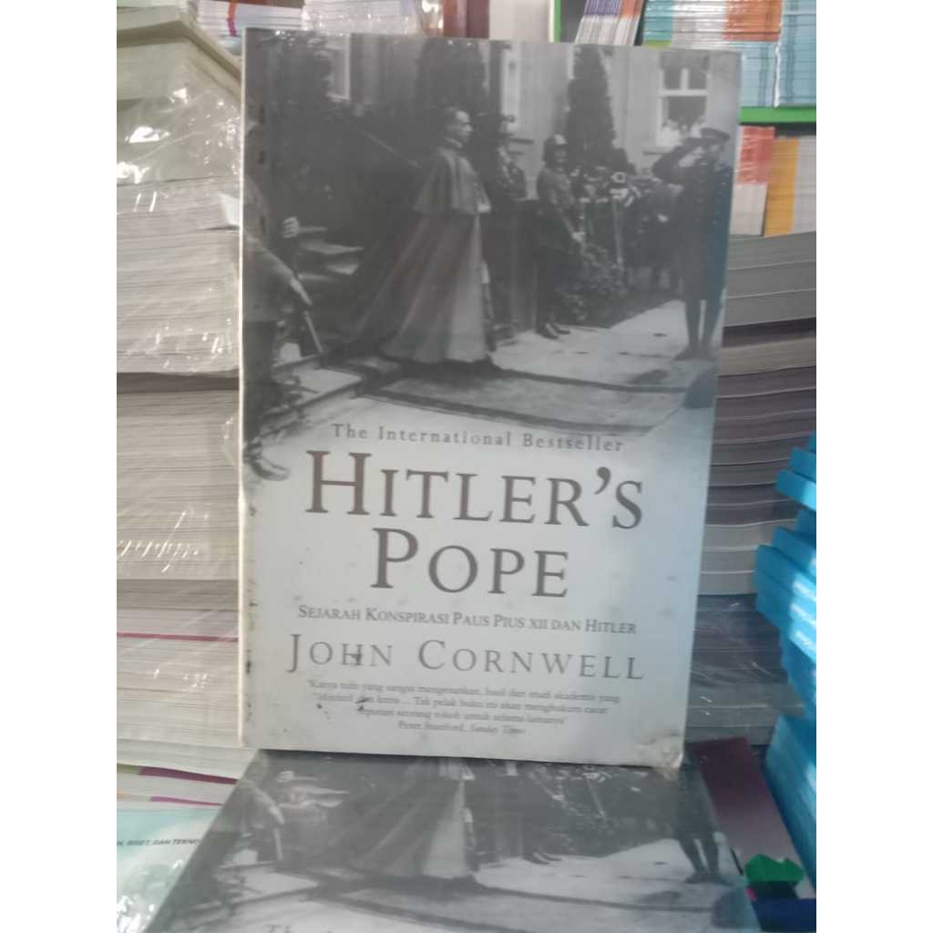 HITLER'S POPE JOHN CORNWELL PENERBIT BERANDA