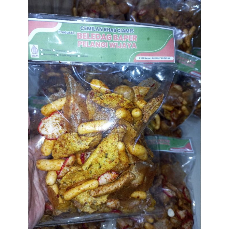 

Cemilan PEDAS MIX, Keripik Kaca MIX, keripik PEDAS MIX, kripik kaca, basreng, comring, cimol, keripil singkong, pilus, seblak