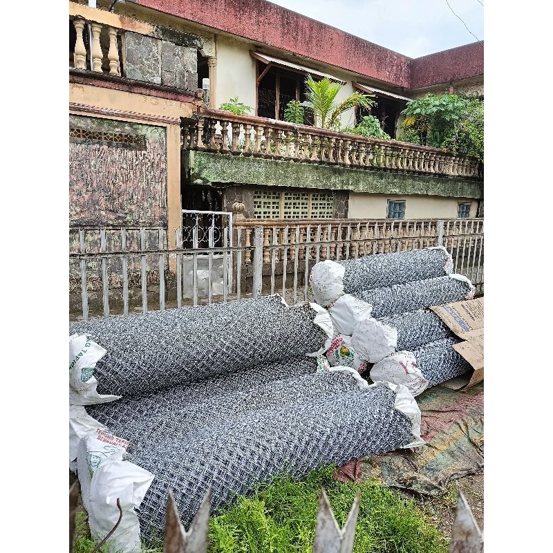 Kawat harmonika galvanis Bwg-14 (tebal 2,2mili diameter lubang 5cm)