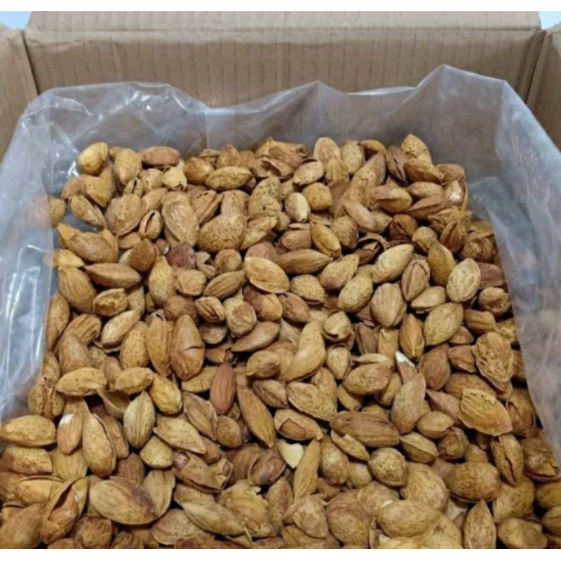 

Kacang Almond Kulit Rasa Susu 500 gram