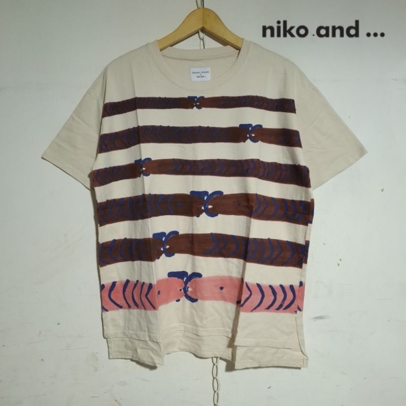 niko and t shirt