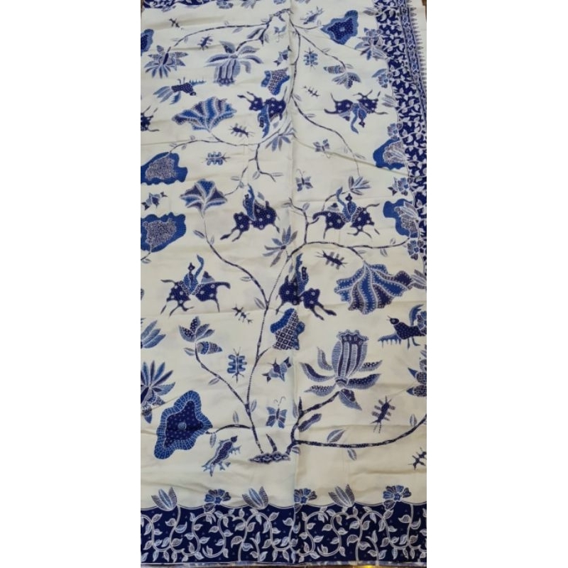 Kain Batik Solo Motif Kembang Jalar Teratai Putih Tulang Warna Kental