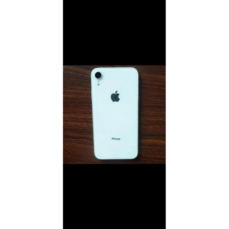 i phone xr 64 GB putih