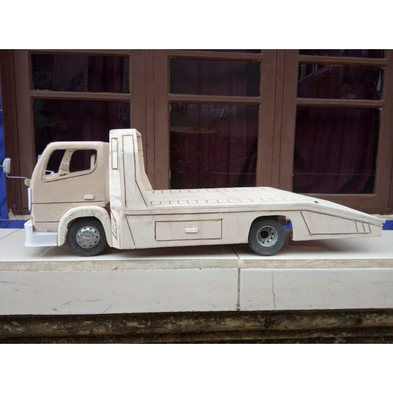 miniatur truk towing kayu