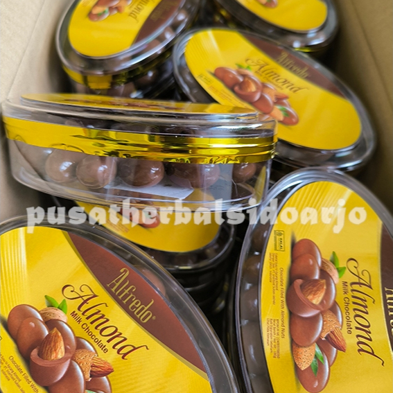 

Ukf5Pc6F4H (Kuliner.Kita) Coklat Almond 180 Gram Alfredo Almond Milk Choco Coklat Almond