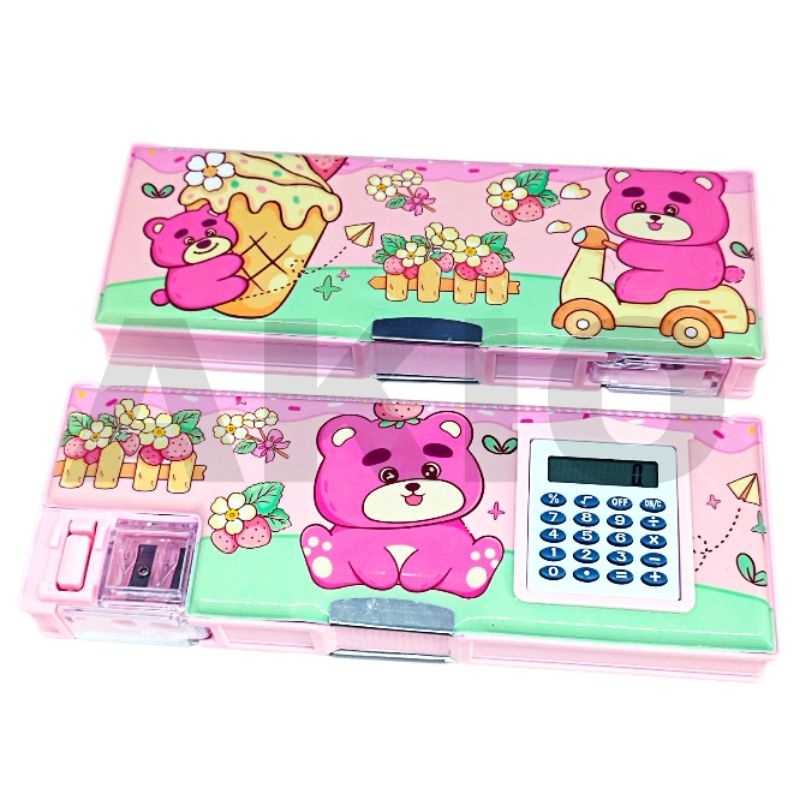 

Tempat pensil Anak Kalkulator 2 Sisi + 2 Rautan Magnet Karakter BERUANG BEAR LOTSO MA3068 MICRO STAR