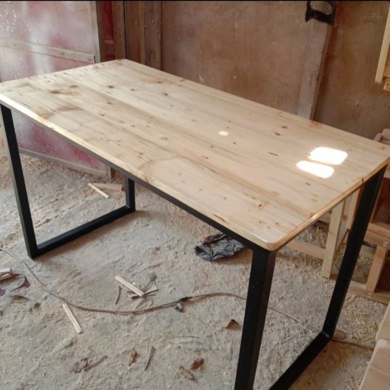 meja makan cafe 60x120x75 .meja makan kaki besi hollow.meja kayu jati belanda