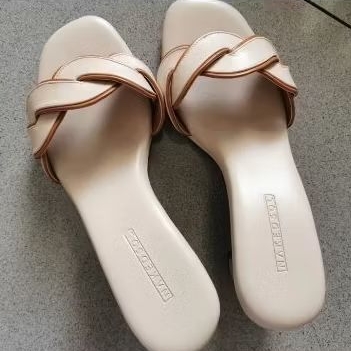 Nakedsol Dory heels preloved