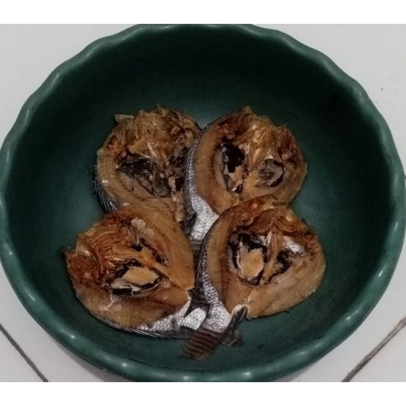 

Ikan Asin Mujair Belahan Besar