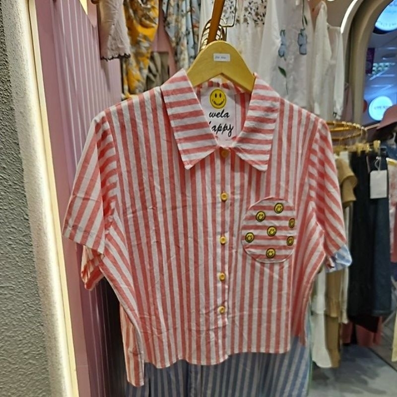 A4 Kemeja Salur crop  wanita smile bulat Ld 120 pjg 52