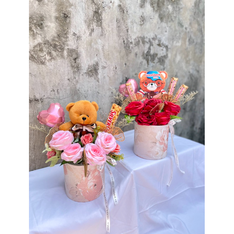 

KADO VALENTINE COKLAT BLOOMBOX BUNGA VALENTINE COKLAT SILVERQUEEN
