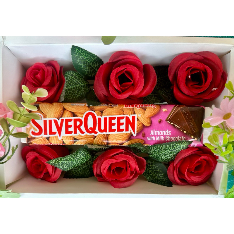 

Buket Giftbox Silverqueen Limited Edition Korean Style Kekinian Valentine