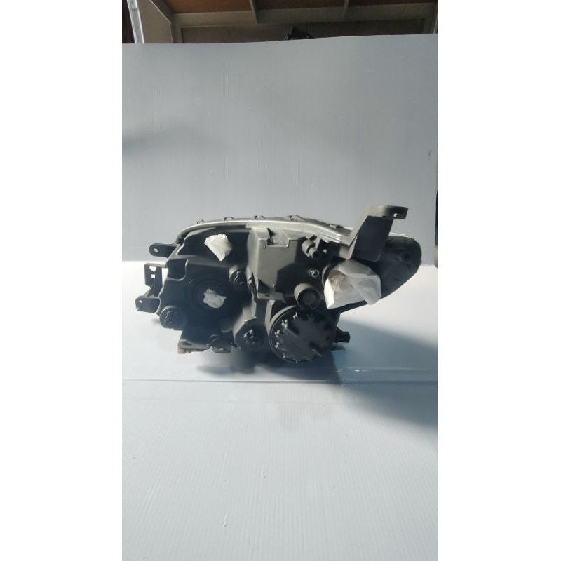 Headlamp toyota rush 2013 kanan