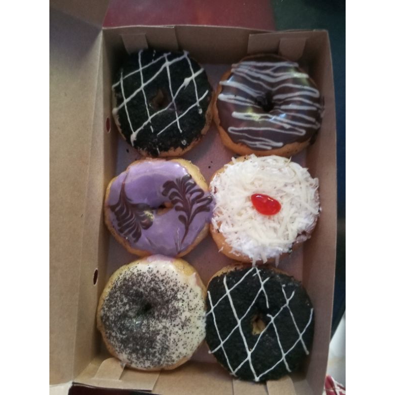 

donat mix isi 6