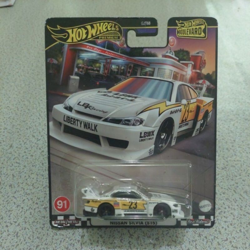 Hot Wheels LBWK Nissan Silvia S15 Boulevard