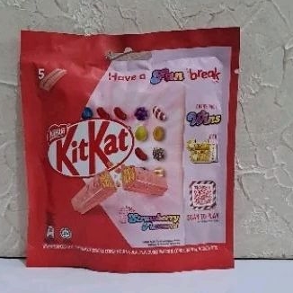 

KIT KAT CANDY CRUSH STRAWBERRY FLAVOUR KITKAT