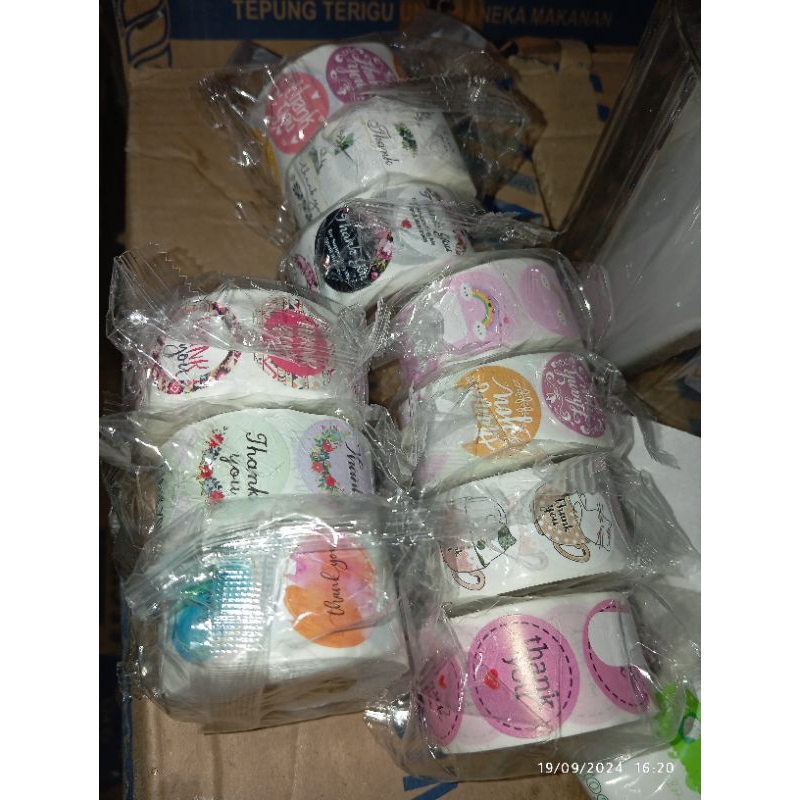 

stiker roll untuk hiasan kue