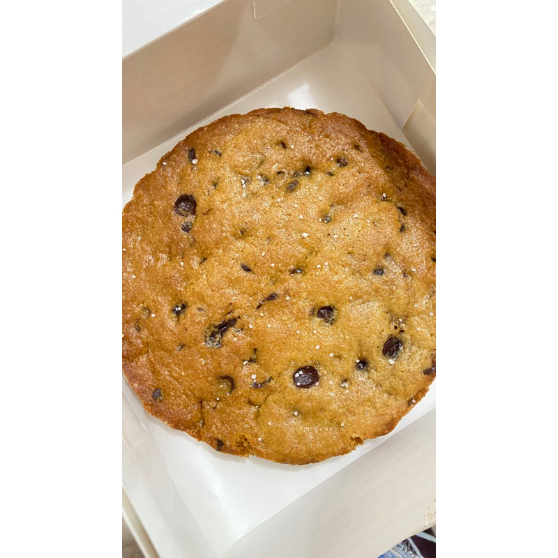 

GIANT COOKIES WITH DARK CHOCOLATE CALLEBAUT
