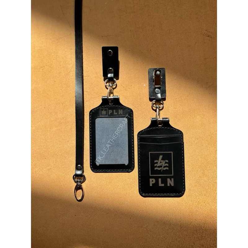 

Lanyard ID Card Kulit Custom / ID Card Holder Kulit Asli Model Burble