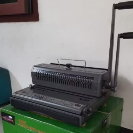 

Mesin Jilid Ring Kawat Spiral Pitch 2:1 F4 Offistar Wire Punch Binding Machine