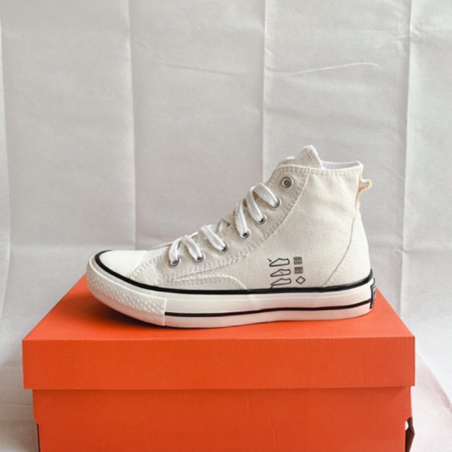 CONVERSE STUDIO (CUT AND PASTE)