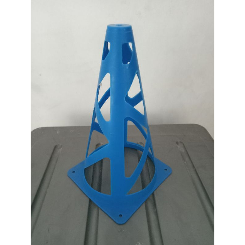 Kerucut Cone Latihan Olahraga Badminton Futsal