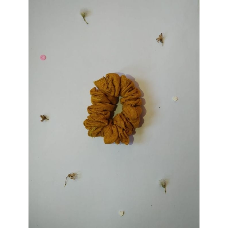 SCHRUNCIE POLOS KUNING MUSTARD