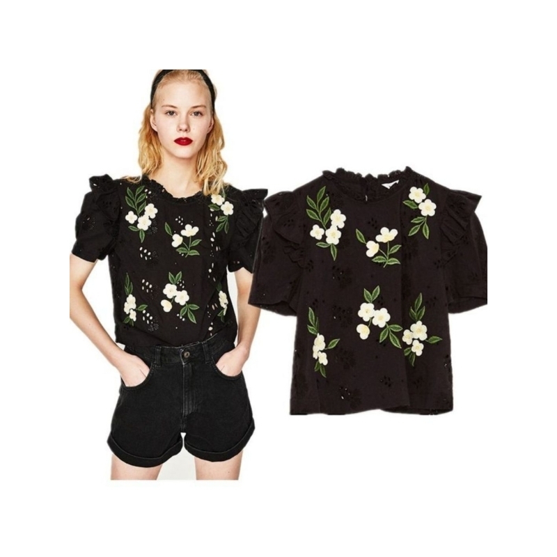 Zara embroidery eyelet blouse