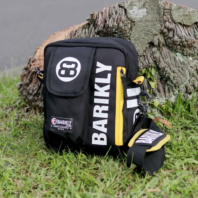 Sling Bag Pria Takuza - Tas Selempang Kekinian, Muat Tablet 10 Inch