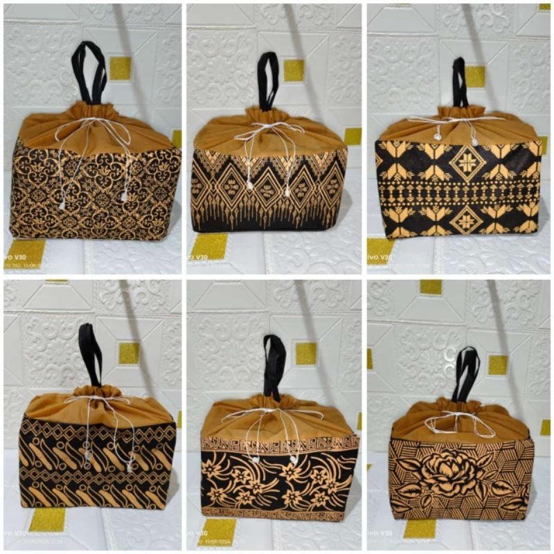 

TAS HAJATAN SPUNBOND SERUT TEBAL MOTIF BATIK UKURAN 22 X 22.TAS KOTAK NASI/TAS KUE/TAS PARSEL/TAS SOUVENIR/TAS ULTAH/GOODIE BAG