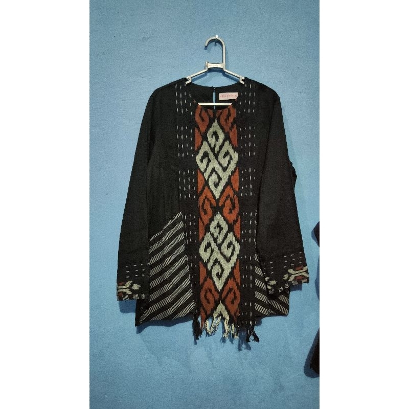 Preloved Aqila Clothing - Atasan Batik Tenun