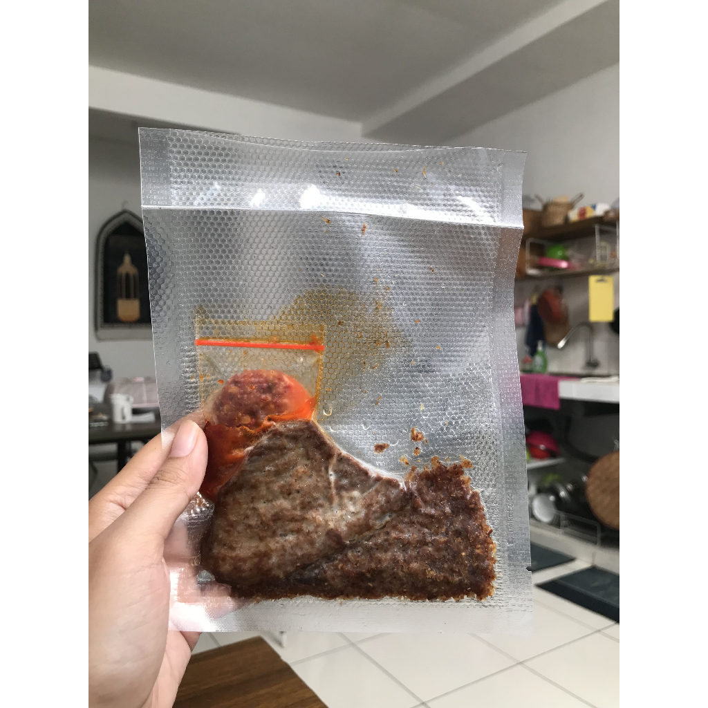 

Empal Gepuk Goreng + Sambal [Frozen Food]