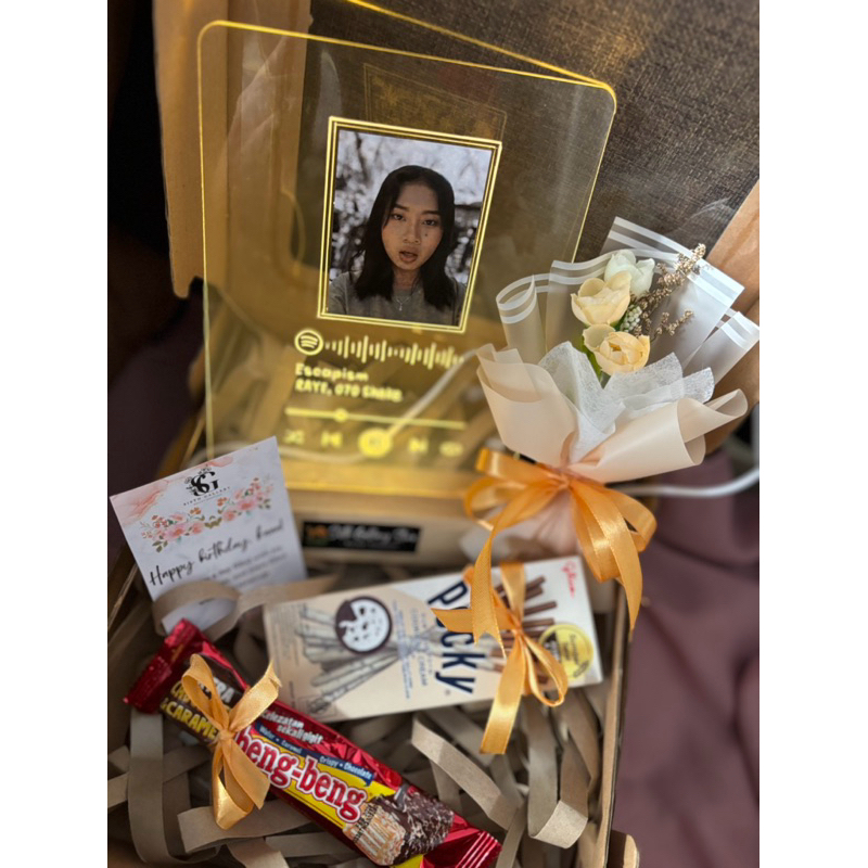 Stand Akrilik LED Spotify | Giftboxakrilik | Kado Ultah| Wisuda