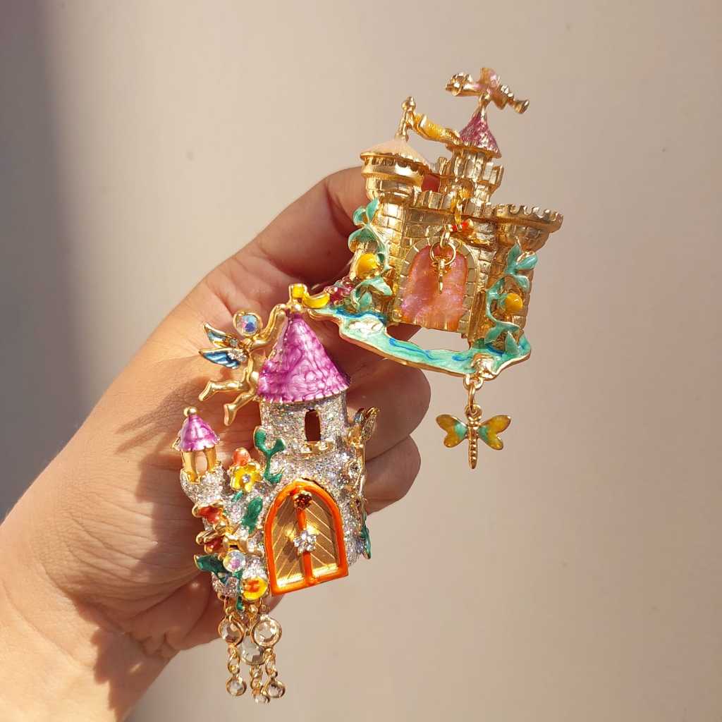 bros kastil dongeng fantasi peri disney medieval fantasy fairy tale castle brooch