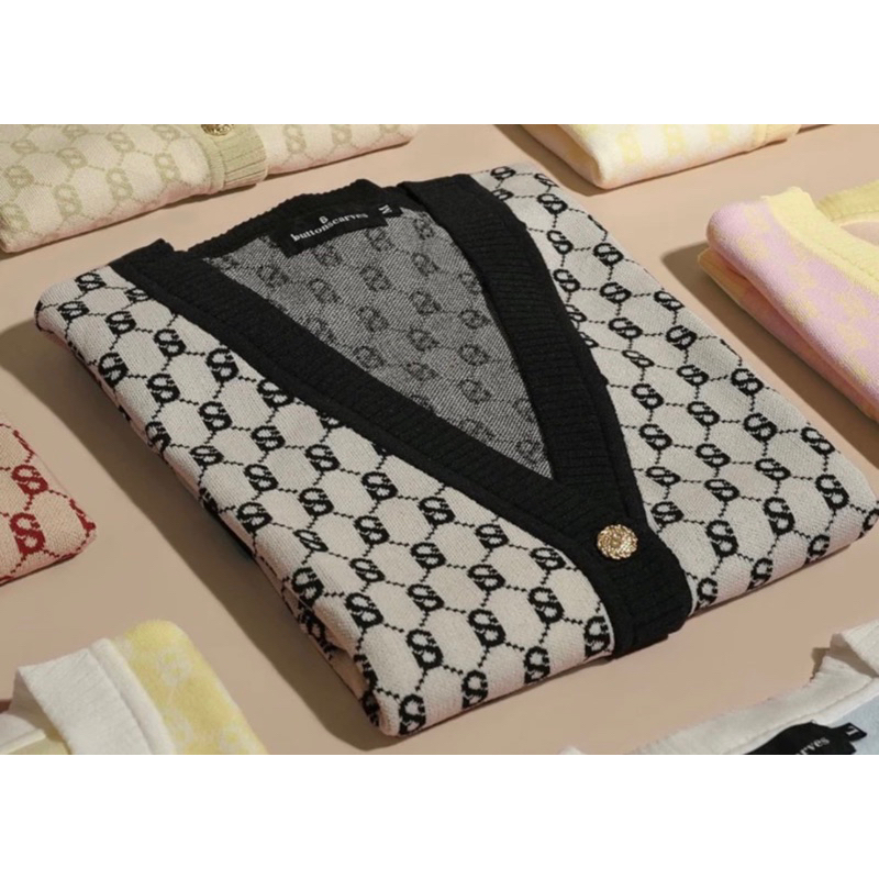 cardigan buttonscarves M