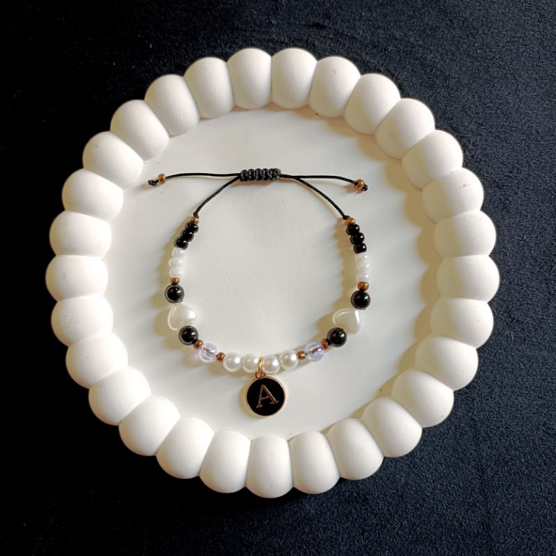 GELANG INISIAL AESTHETIC