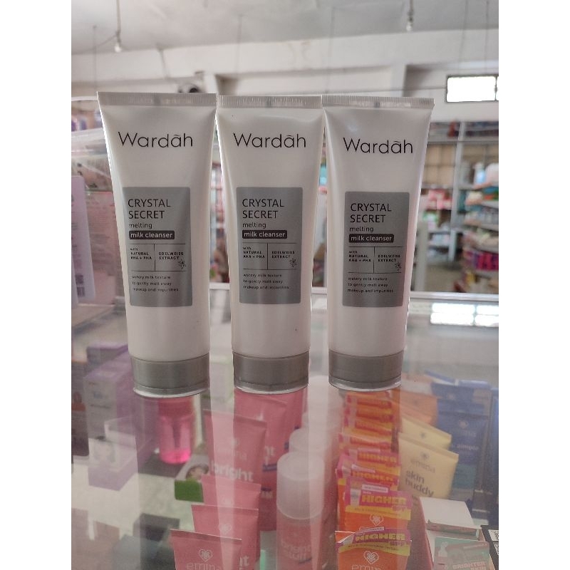 WARDAH CRYSTAL SECRET MILK CLEANSER / SUSU PEMBERSIH