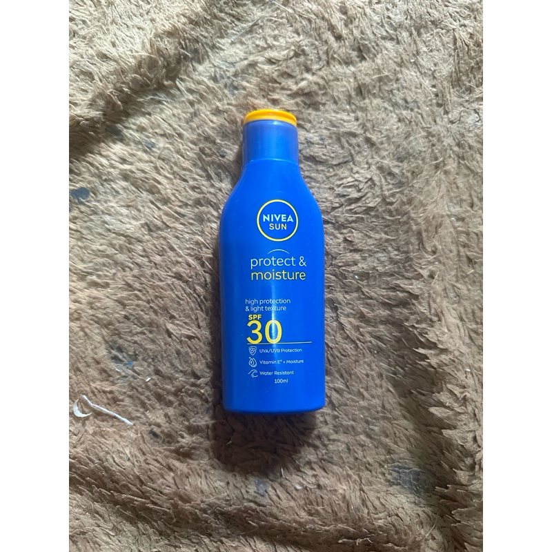 Nivea Sun Protect & moisture SPF 30