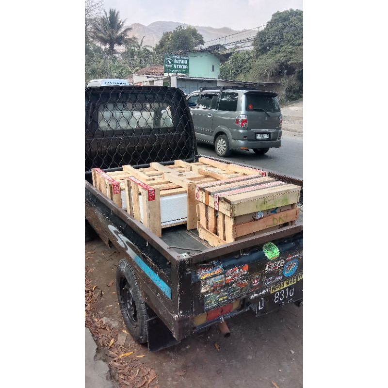 

PACKING PALET KAYU DOUBLE STEROFOAM + KARDUS UNTUK KIJING 2 TINGKAT DEWASA