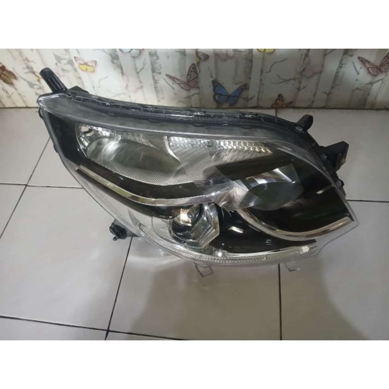 Lampu depan/Headlamp Rush Terios 2016 original