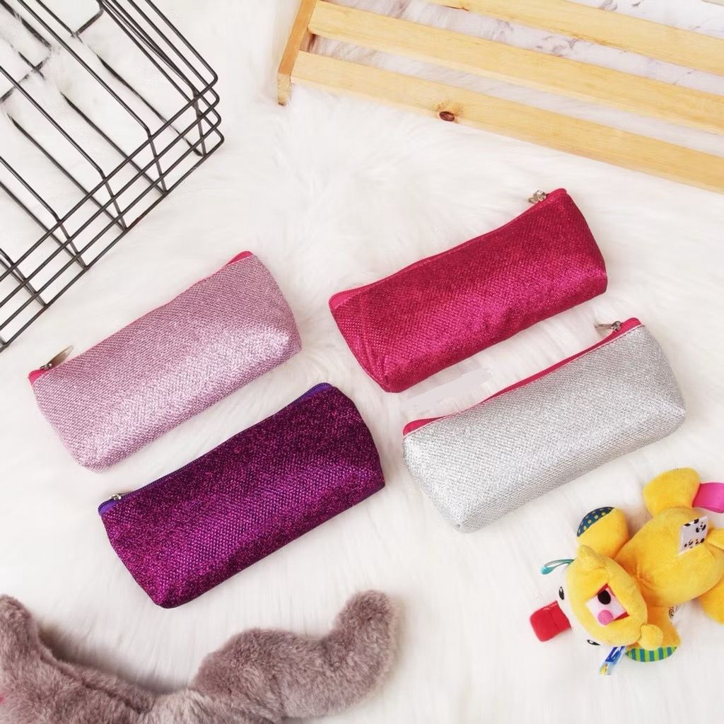 

Tempat Pensil Kosmetik Glitter Pouch Serbaguna