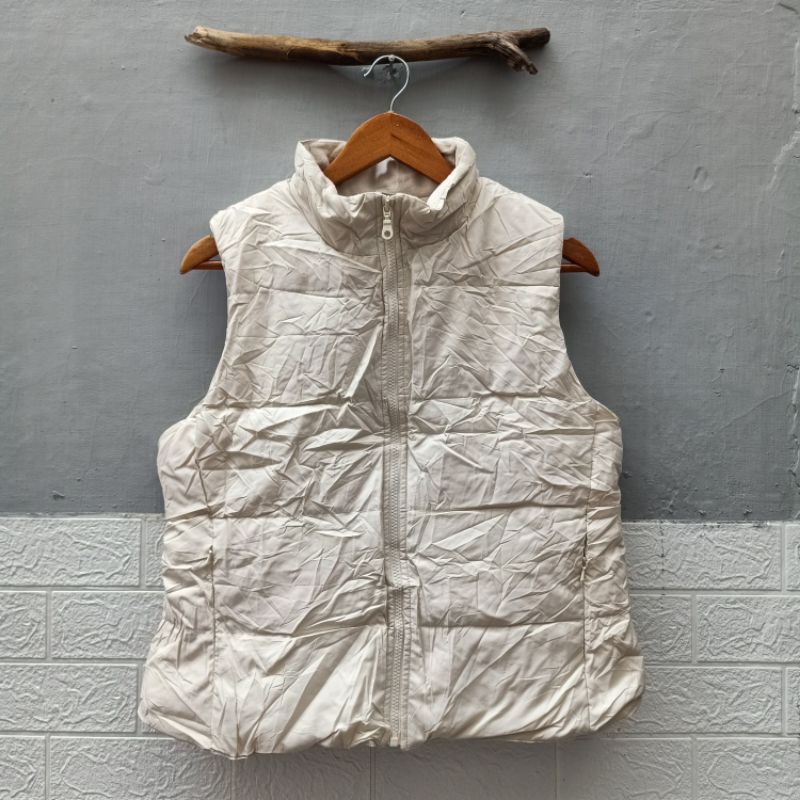 Jaket rompi vest outdoor UNIQLO