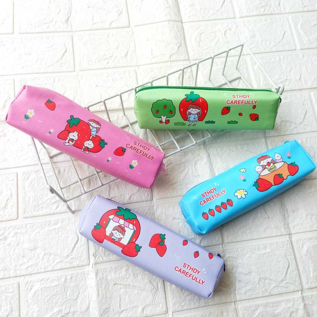 

Kotak Pensil Tempat Pensil Lucu Motif Strawberry Girl