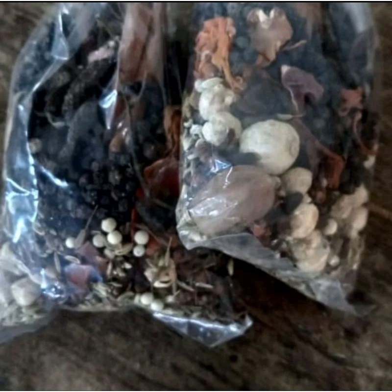 

Bumbu Bandrek Kering / Rempah bandrek 1 bungkus